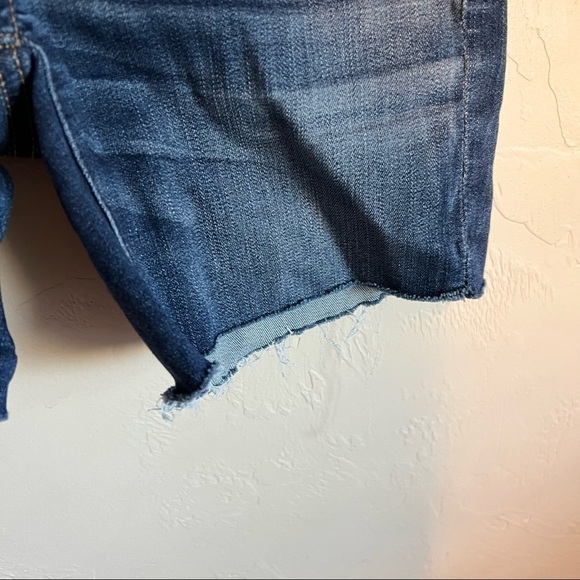 AEO MIDI Dark Wash Raw Hem Denim Shorts - Picture 7 of 9